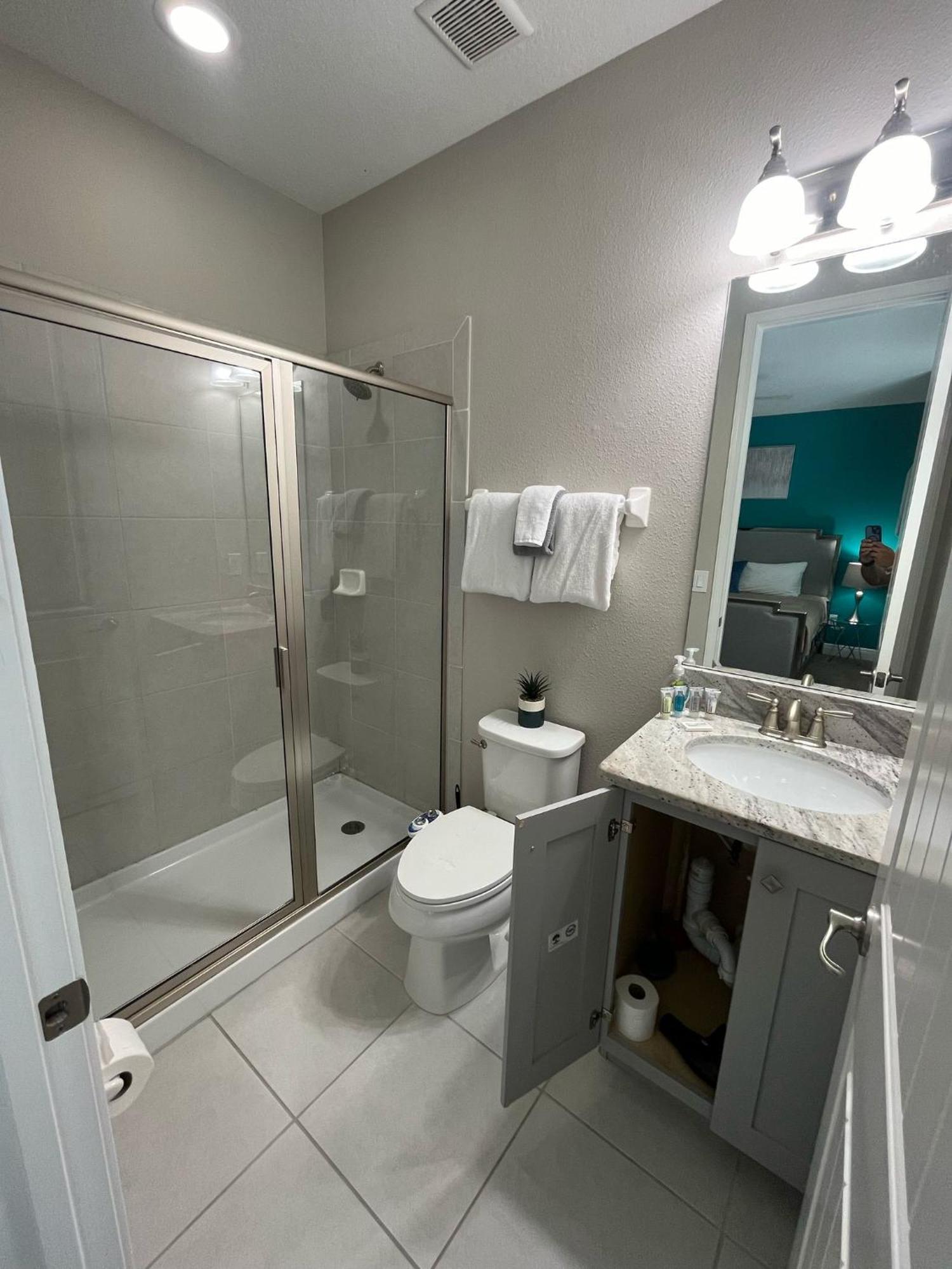 Hébergement de vacances Luxury 6 Bedroom 6 Bath @encore Pool Grill. *
